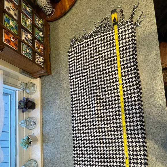 Cashmink Hounds Tooth Italian Scarves 1 black and white and 1 brown and white - Picture 6 of 7
